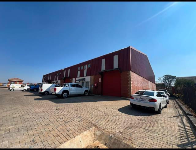 299M² WAREHOUSE TO LET IN SUNDERLAND RIDGE
